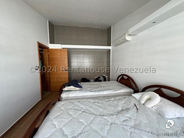 Casa en Santa Cecilia, Caracas – 29