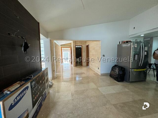 Casa en Santa Cecilia, Caracas – 12
