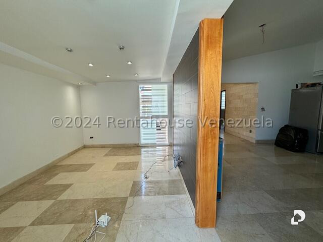Casa en Santa Cecilia, Caracas – 15