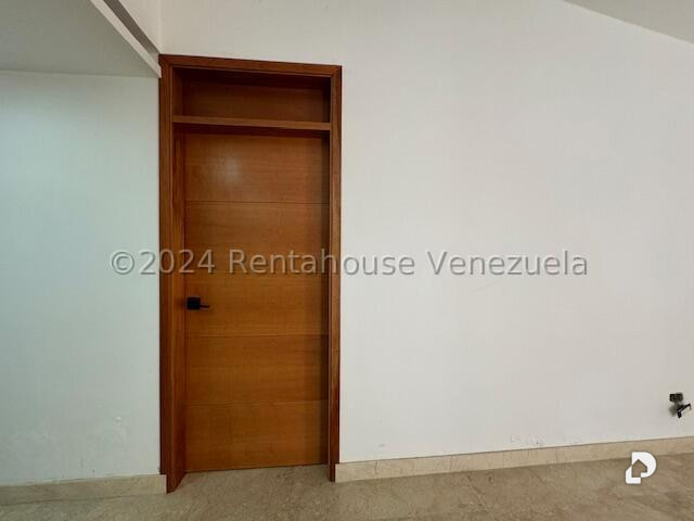 Casa en Santa Cecilia, Caracas – 25
