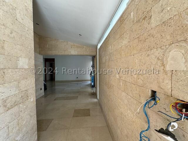 Casa en Santa Cecilia, Caracas – 13
