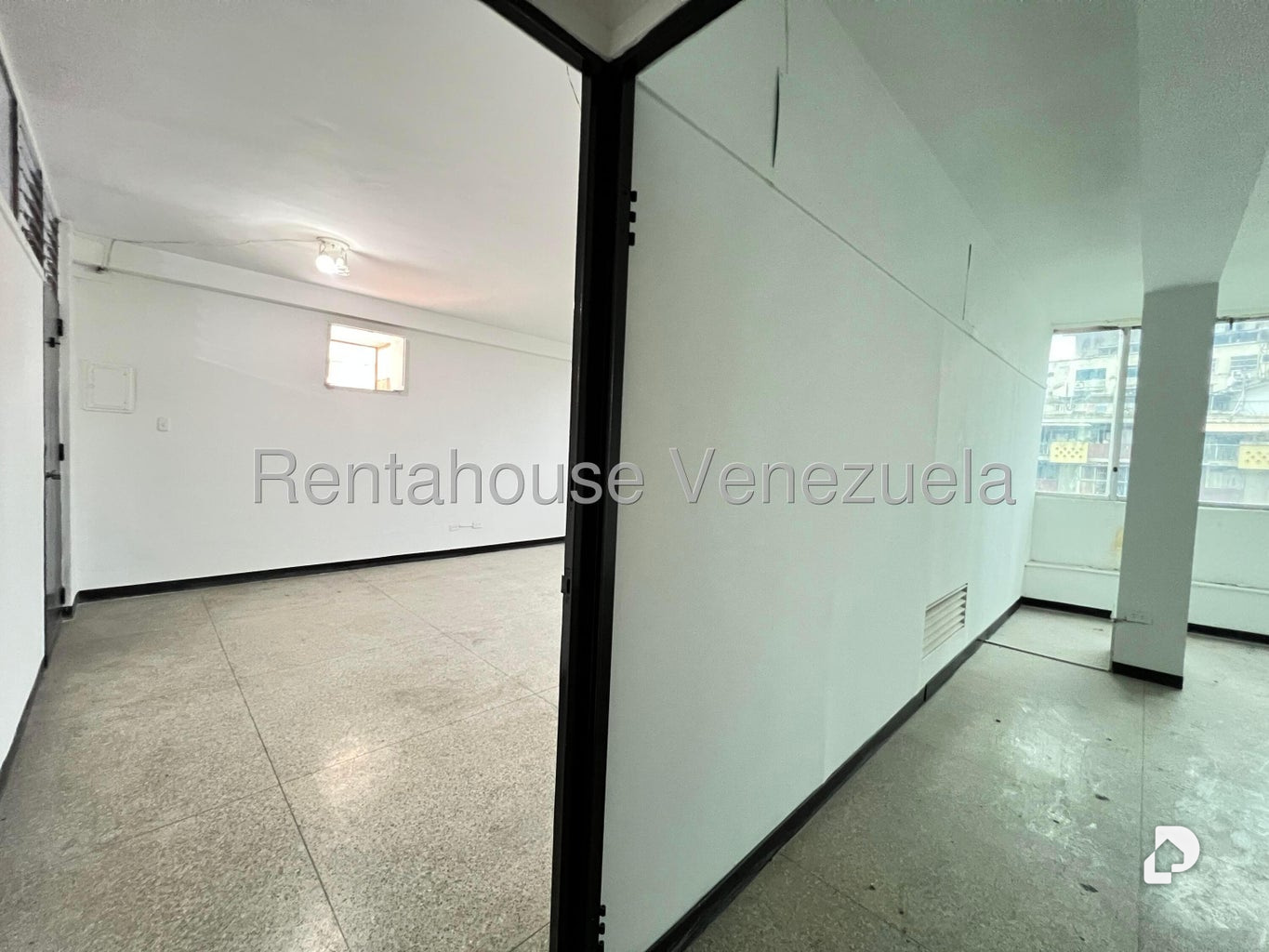 Oficina en Chacao, Caracas – 9