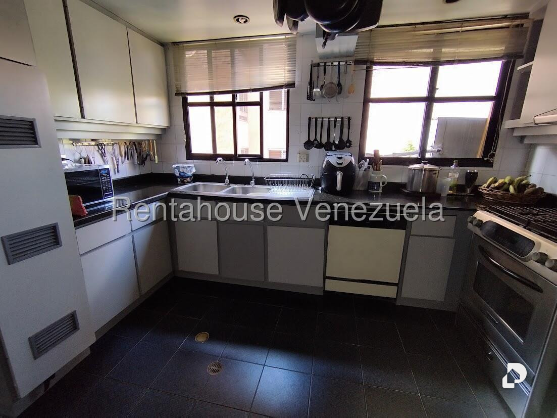 Apartamento en La Florida, Caracas – 9