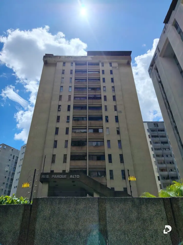 Apartamento en Lomas del Avila, Caracas – 1