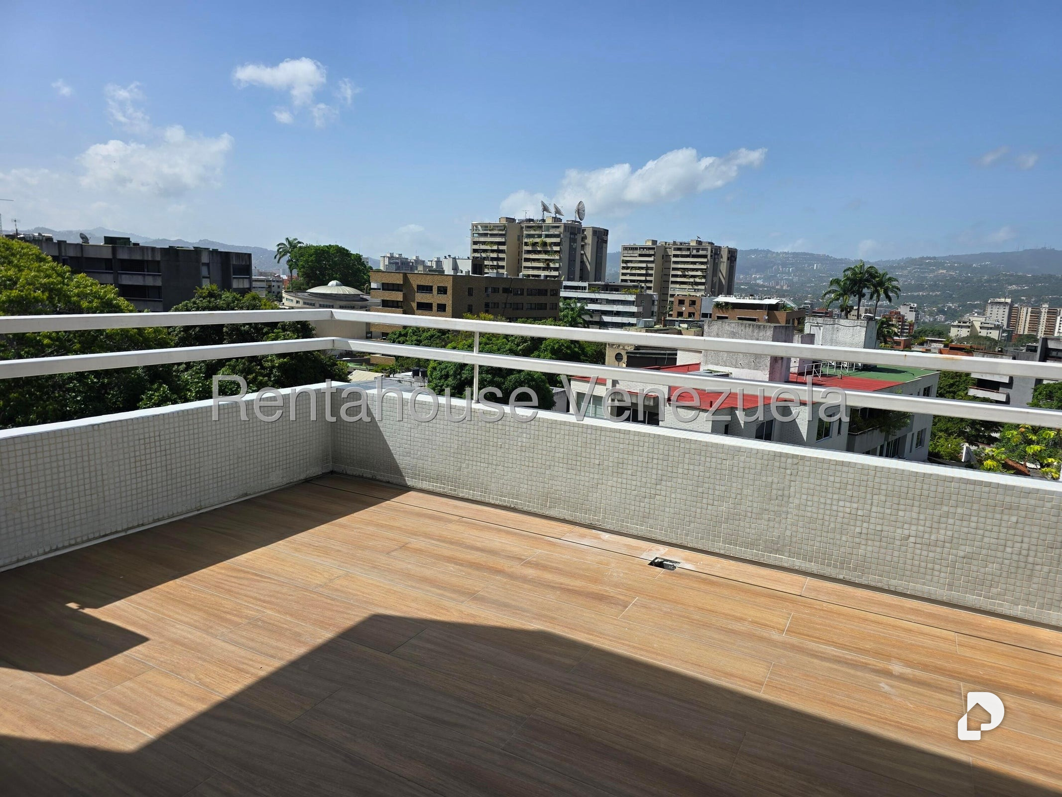 Apartamento en Los Palos Grandes, Caracas – 5