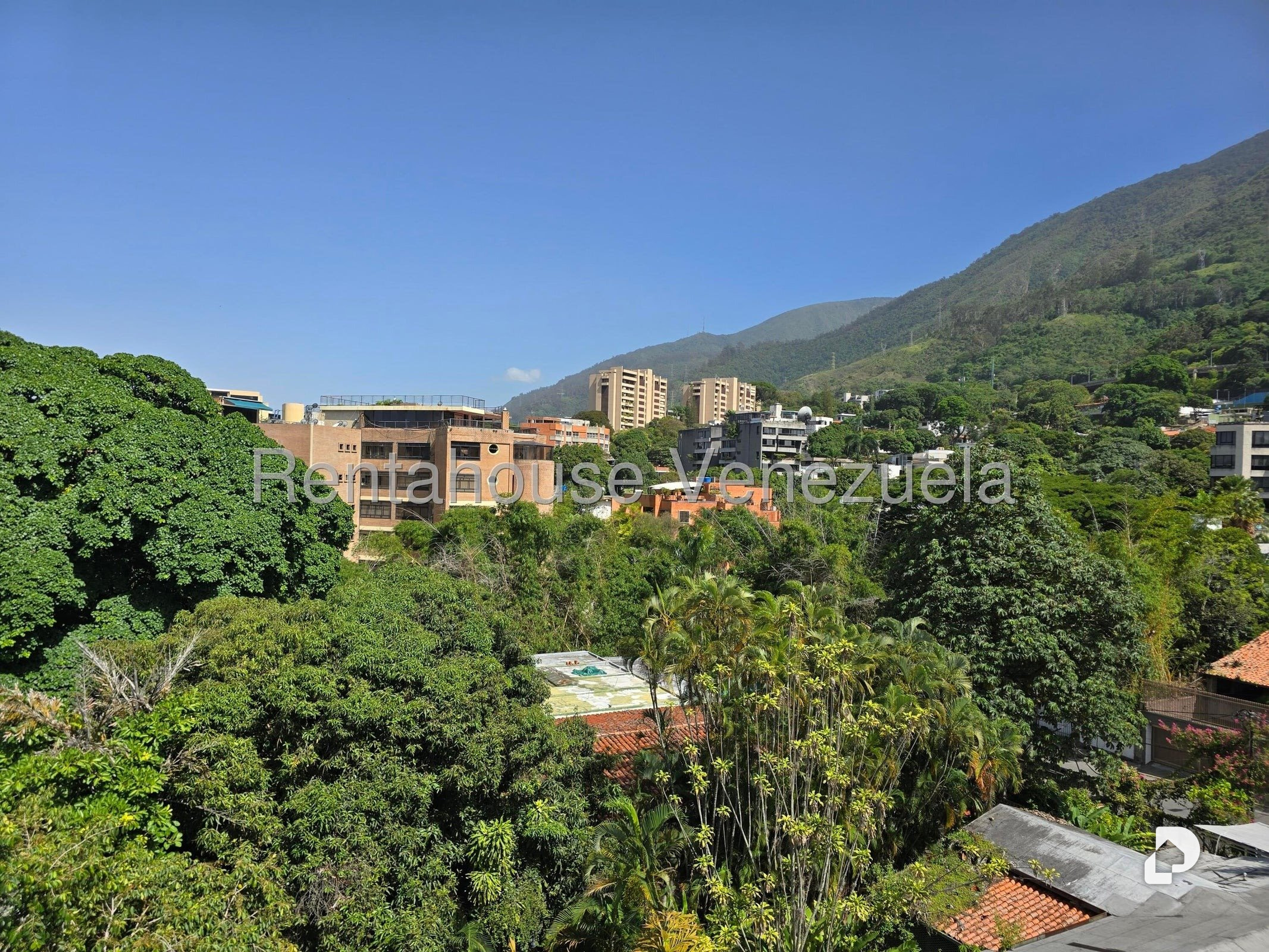 Apartamento en Los Palos Grandes, Caracas – 6