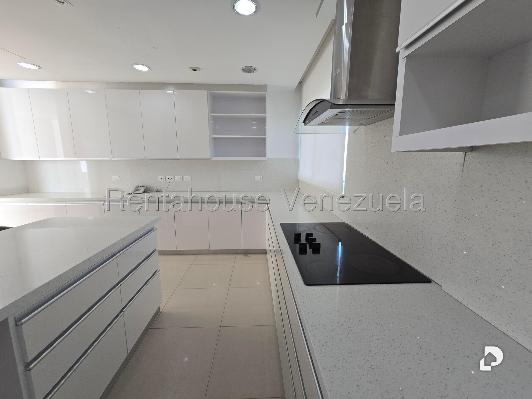 Apartamento en Los Palos Grandes, Caracas – 19