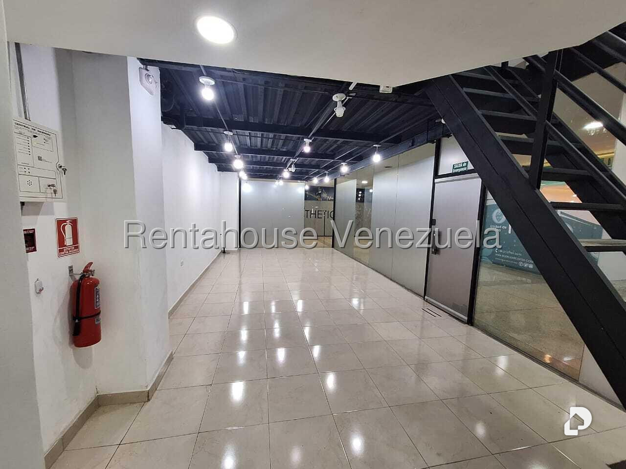 Local comercial en Chuao, Caracas – 4