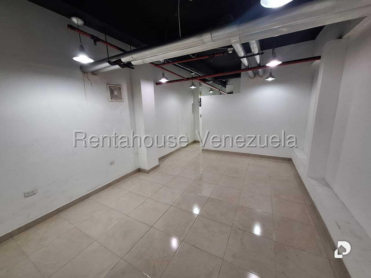 Local comercial en Chuao, Caracas – 9