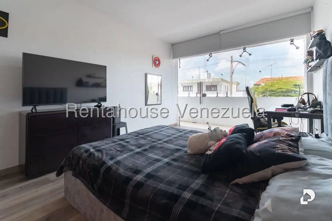 Casa en Colinas de Vista Alegre, Caracas – 53