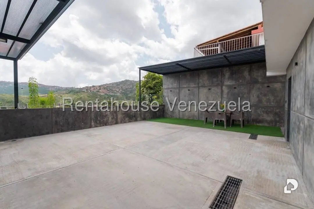 Casa en Colinas de Vista Alegre, Caracas – 35