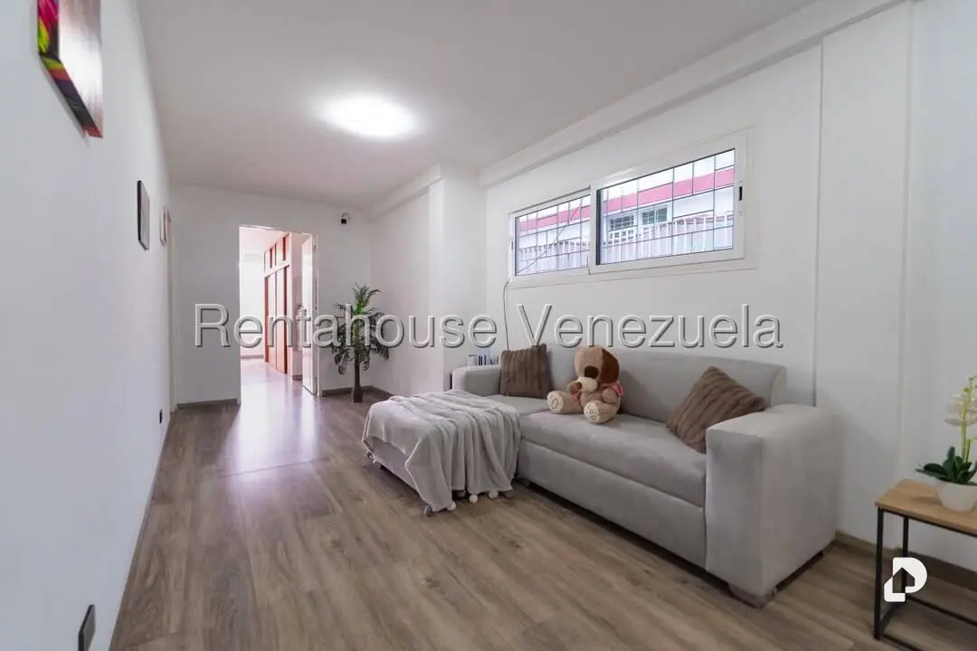 Casa en Colinas de Vista Alegre, Caracas – 40