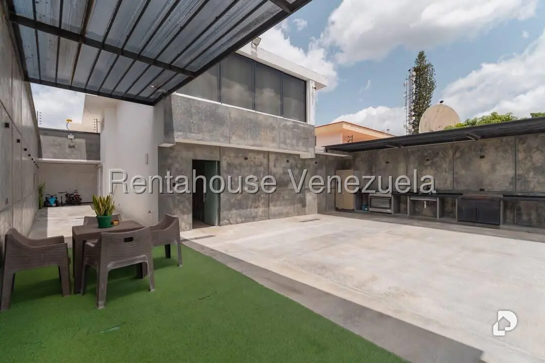 Casa en Colinas de Vista Alegre, Caracas – 38