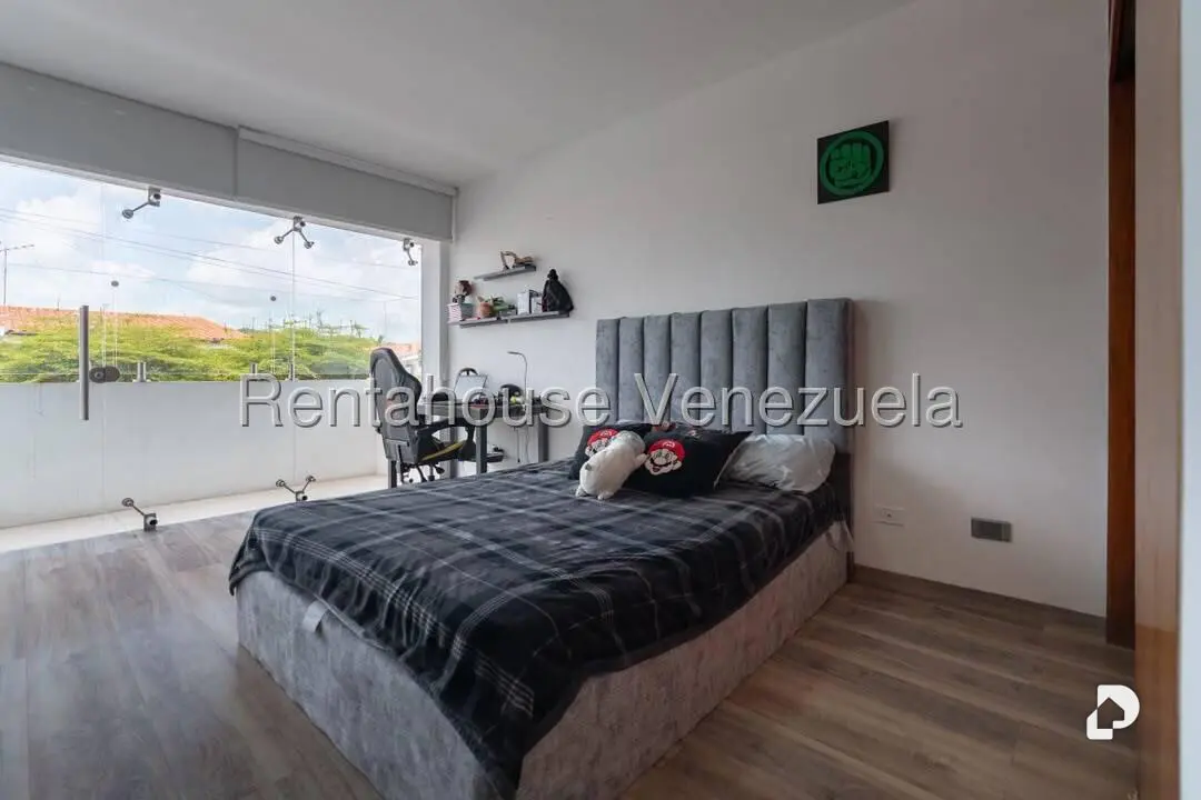 Casa en Colinas de Vista Alegre, Caracas – 54