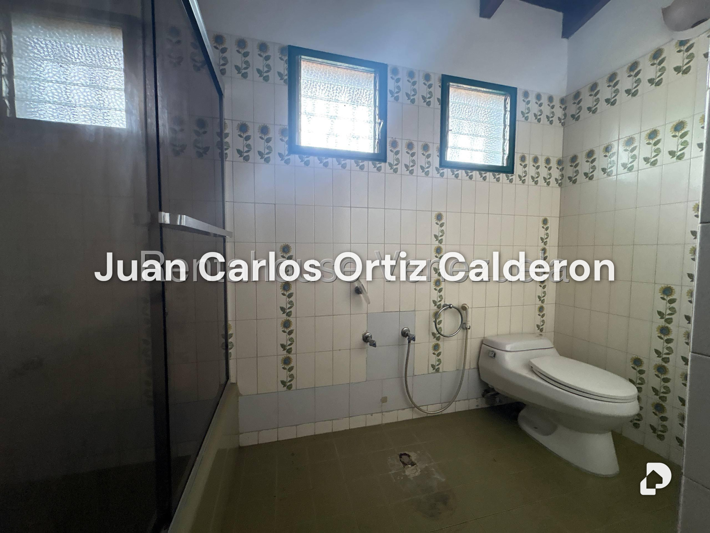 House in La Trinidad, Caracas – 27