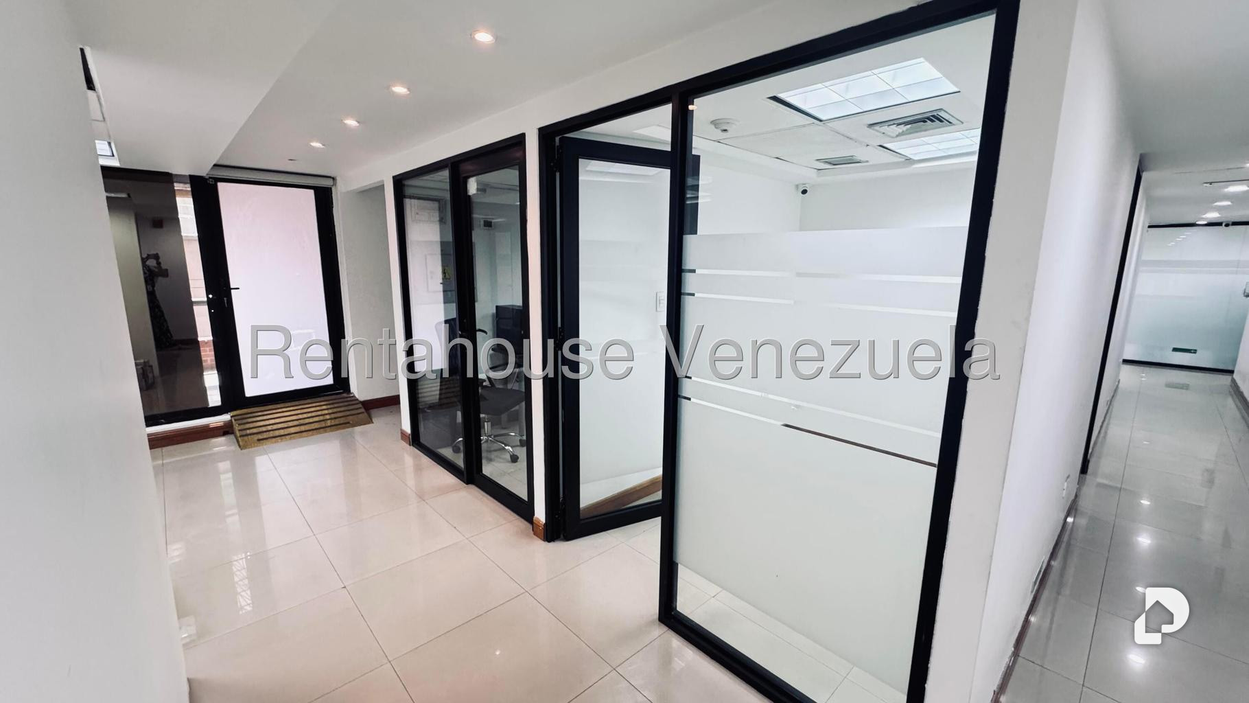 Oficina en El Rosal, Caracas – 24