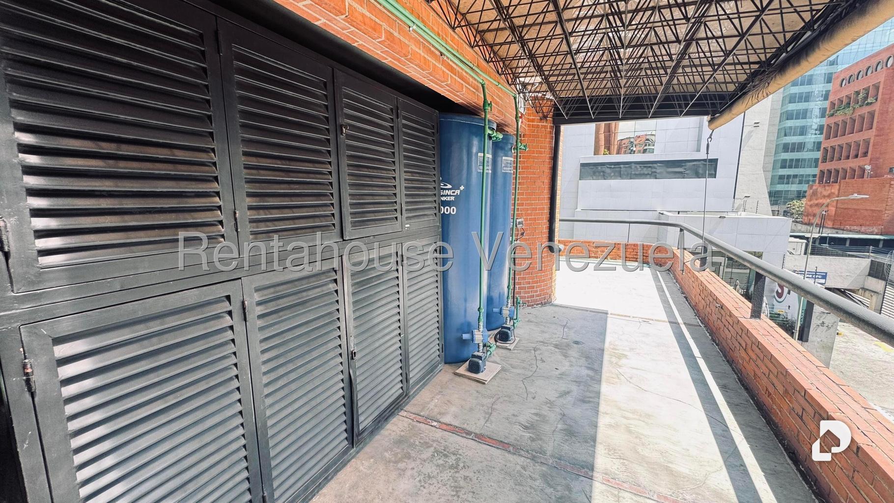 Oficina en El Rosal, Caracas – 30