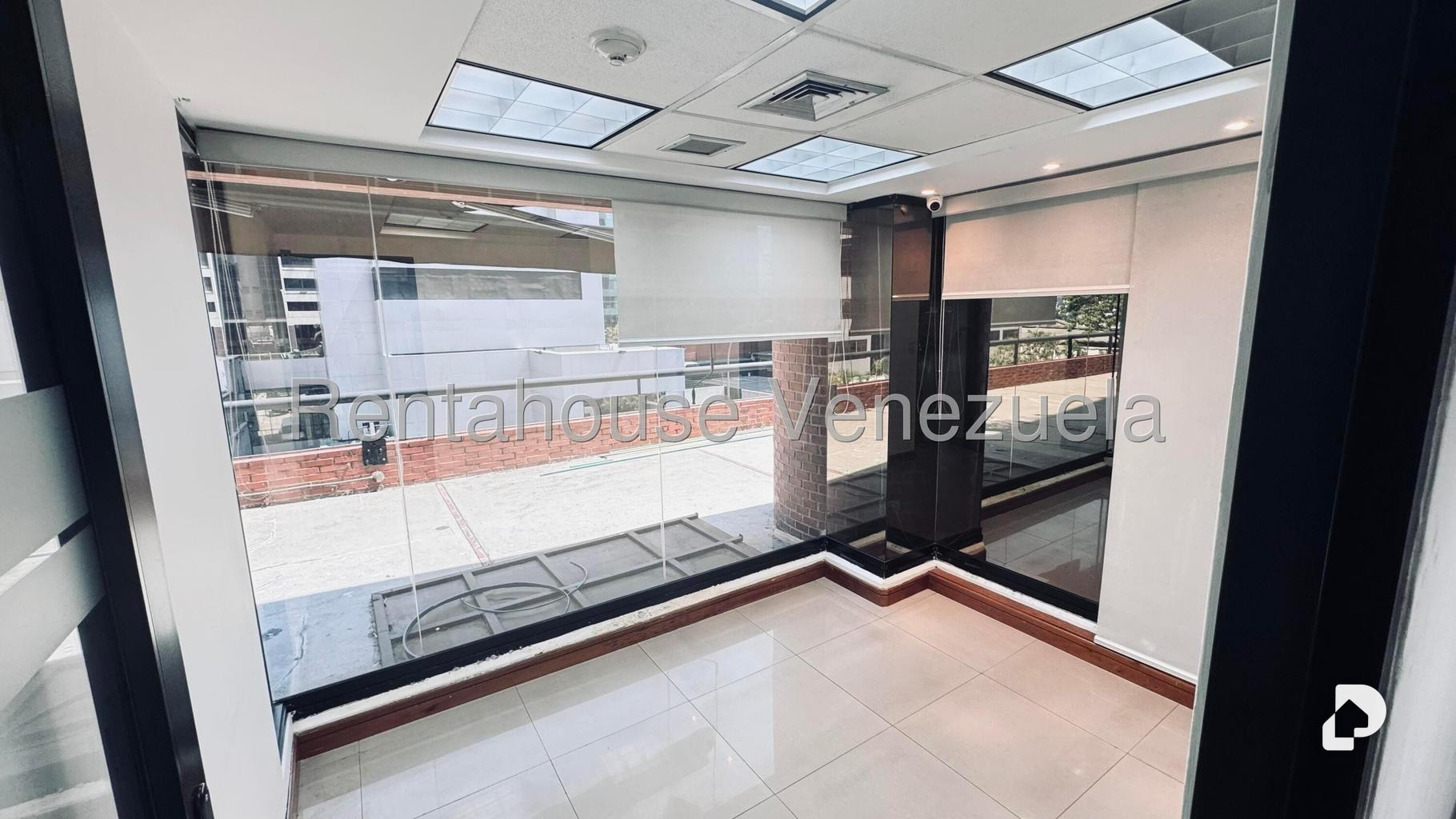 Oficina en El Rosal, Caracas – 27