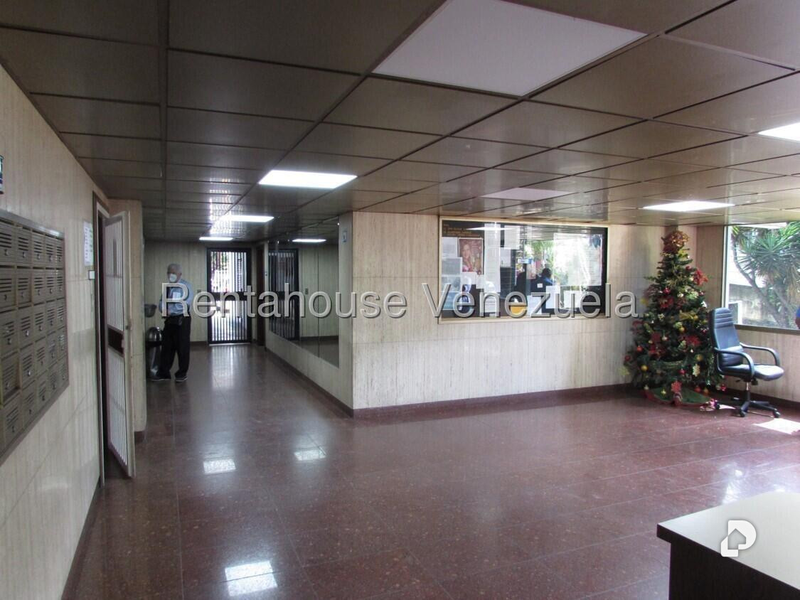 Oficina en Las Mercedes, Caracas – 4