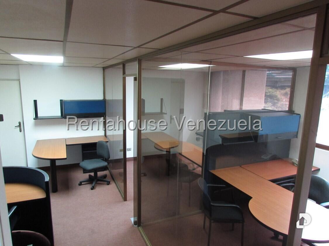 Oficina en Las Mercedes, Caracas – 21