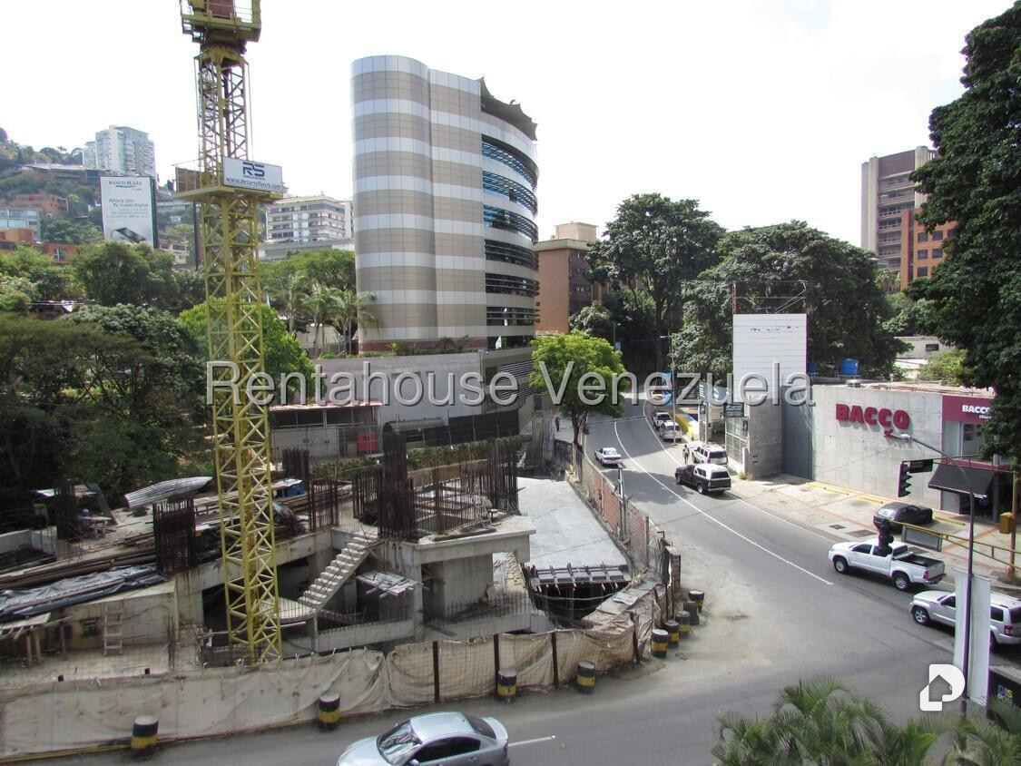 Oficina en Las Mercedes, Caracas – 22