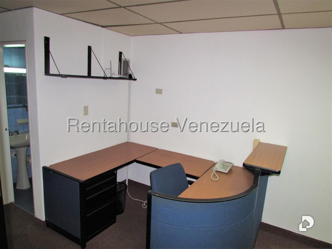 Oficina en Las Mercedes, Caracas – 7