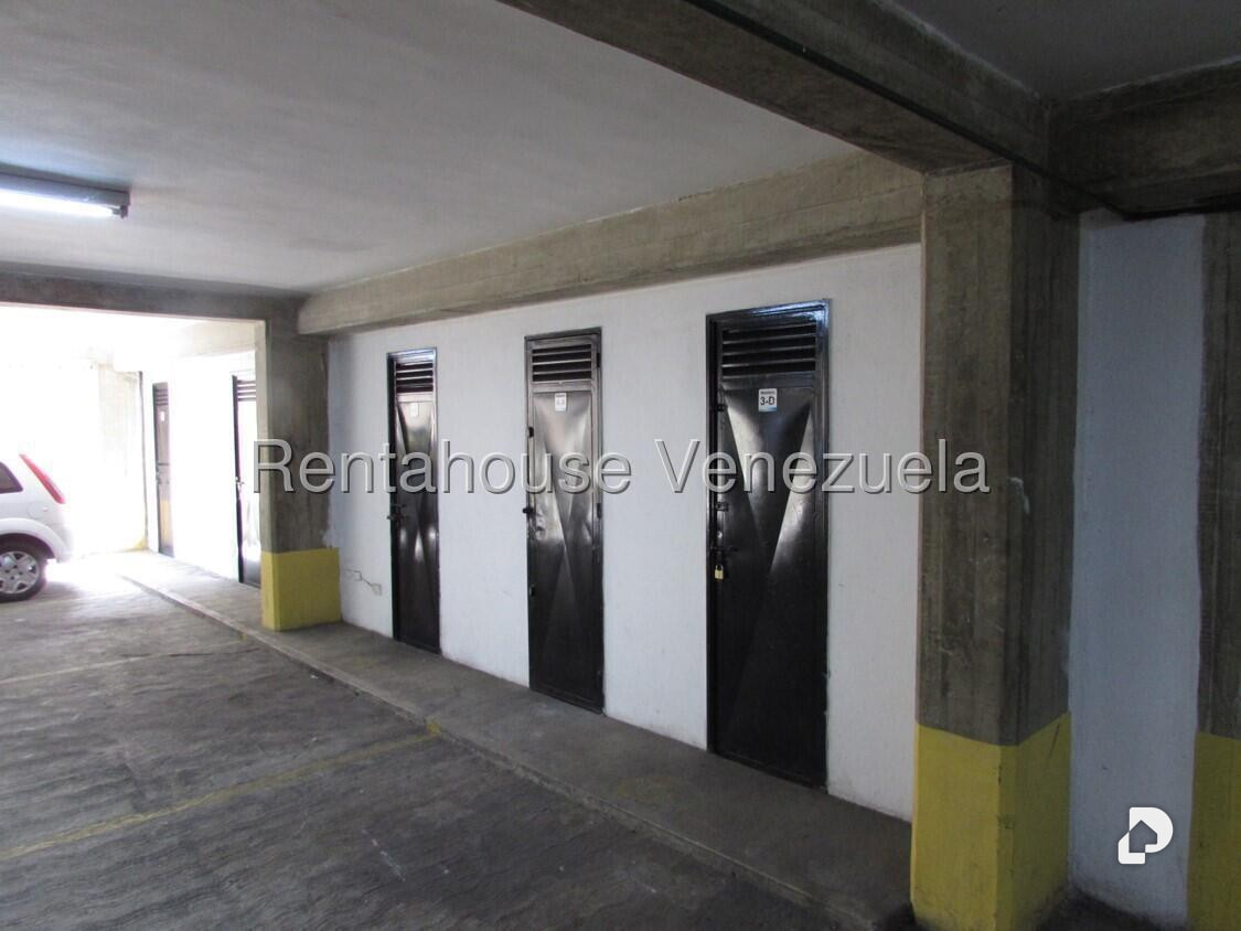 Oficina en Las Mercedes, Caracas – 29