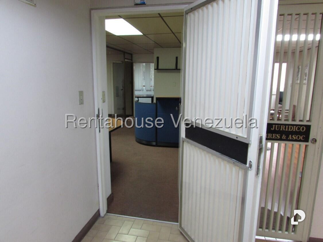 Oficina en Las Mercedes, Caracas – 5