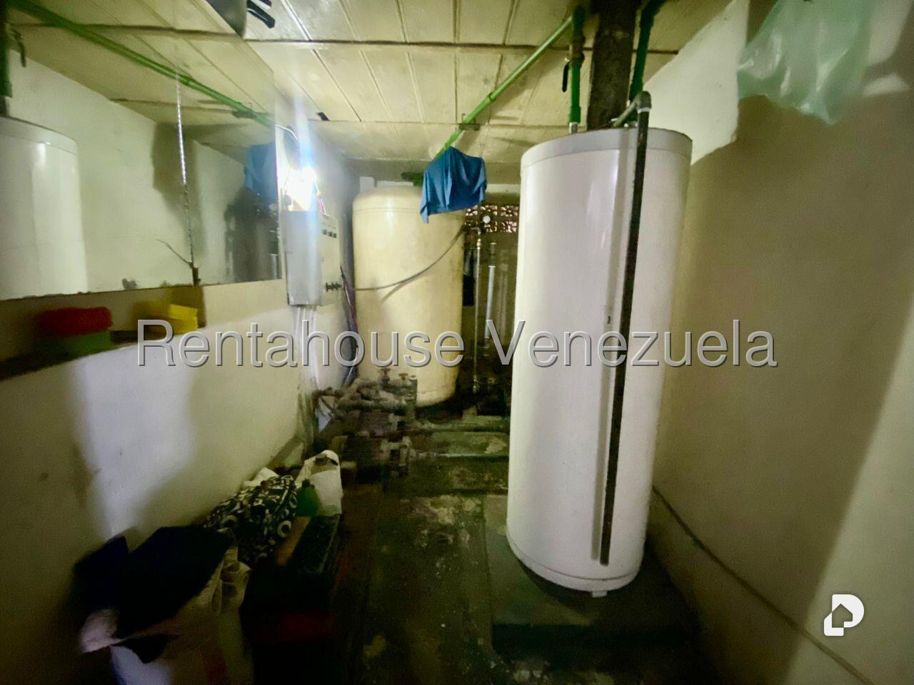 Edificio en La Florida, Caracas – 5