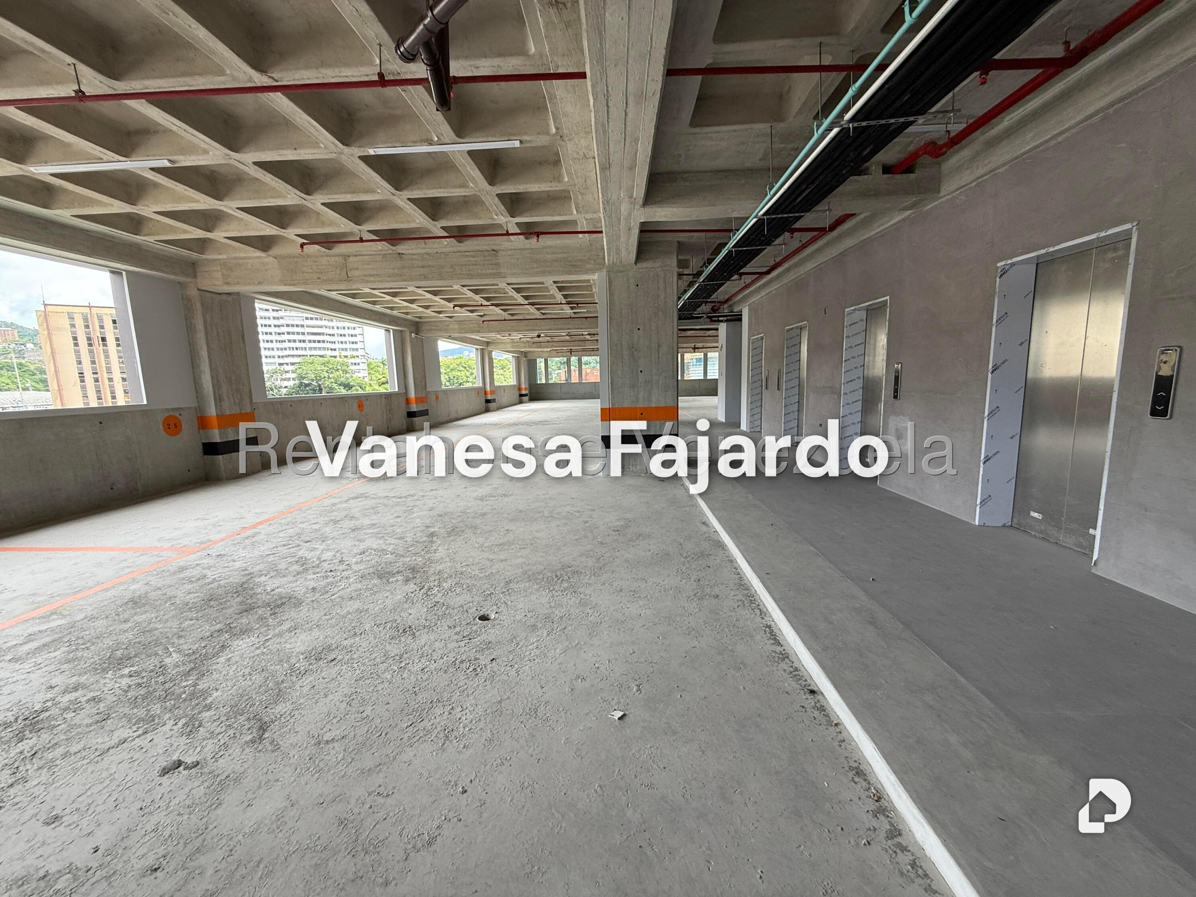 Oficina en Las Mercedes, Caracas – 21
