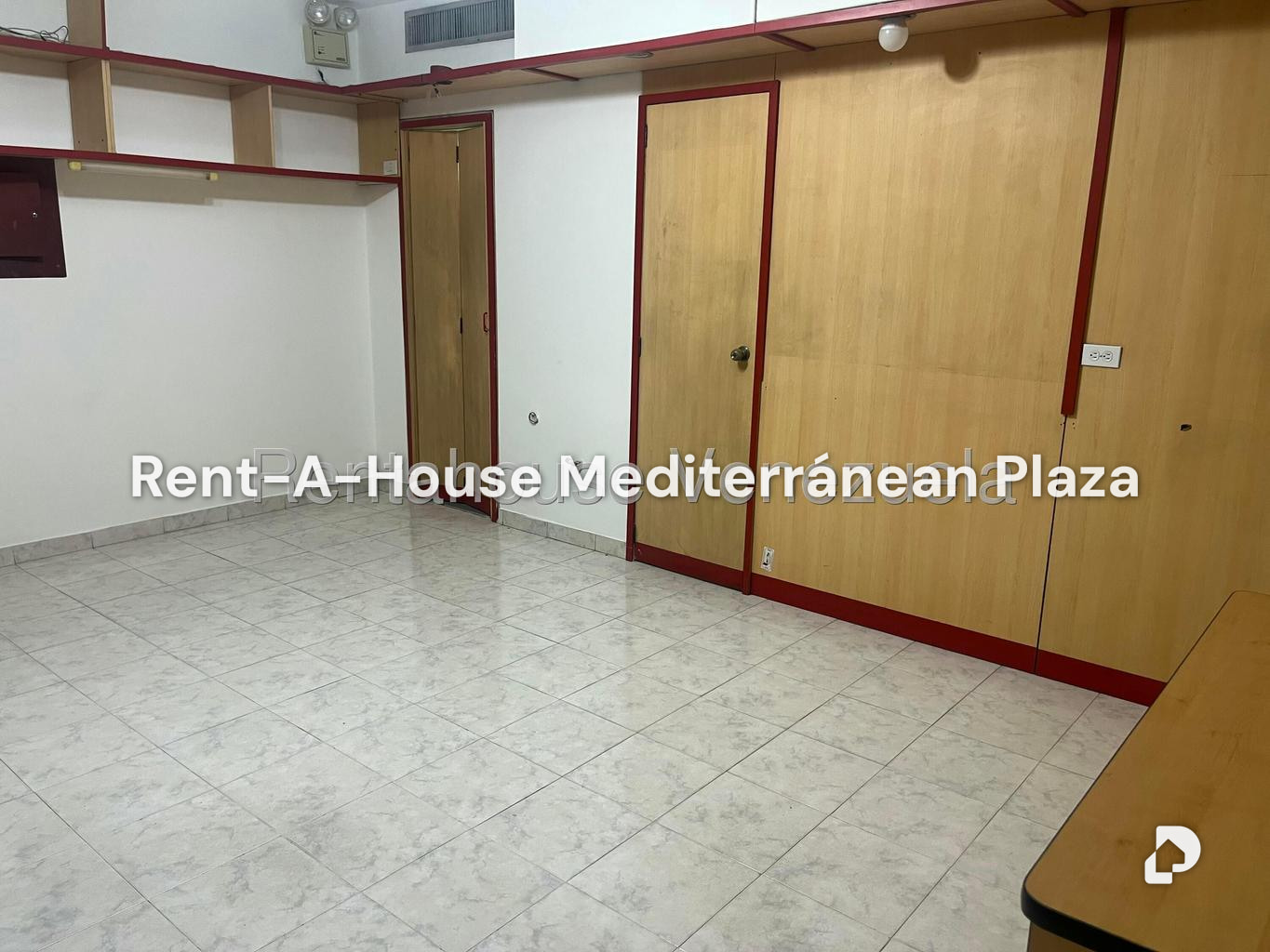 Commercial space in Las Quintas, Naguanagua – 4