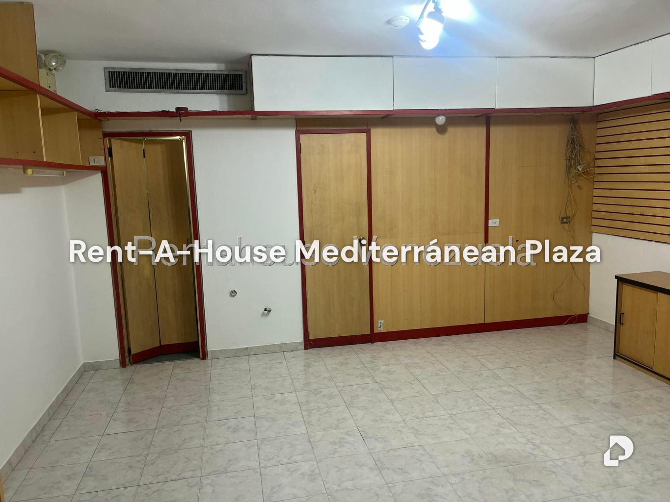 Commercial space in Las Quintas, Naguanagua – 13
