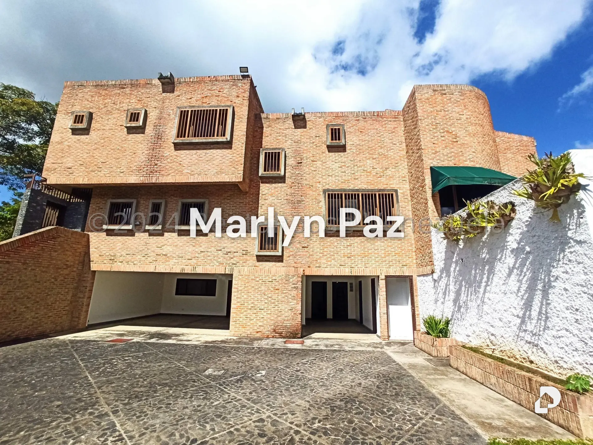 House in La Lagunita Country Club, Caracas – 1
