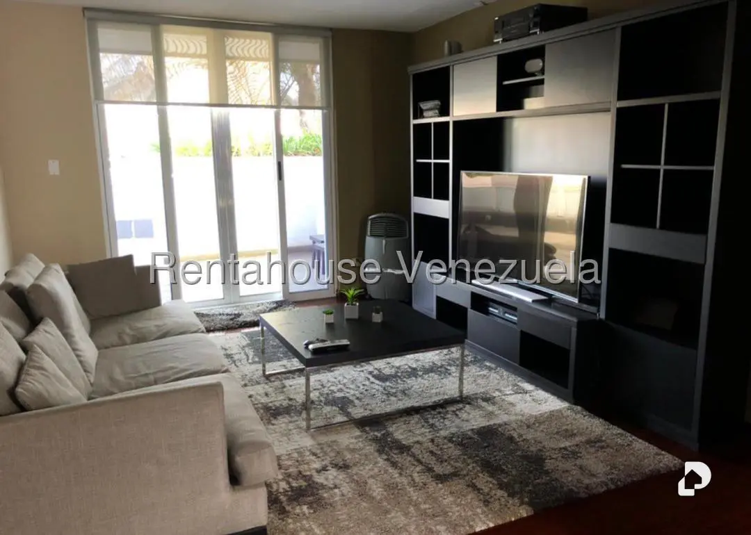 Casa en Prados del Este, Caracas – 23