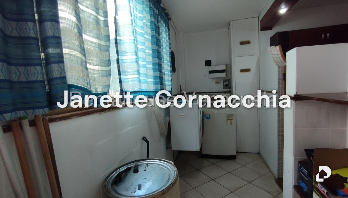 Apartamento en Altamira, Caracas – 13