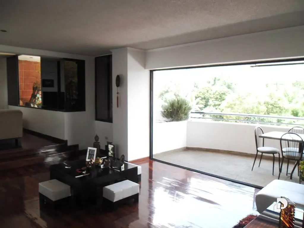Apartamento en Los Dos Caminos, Caracas