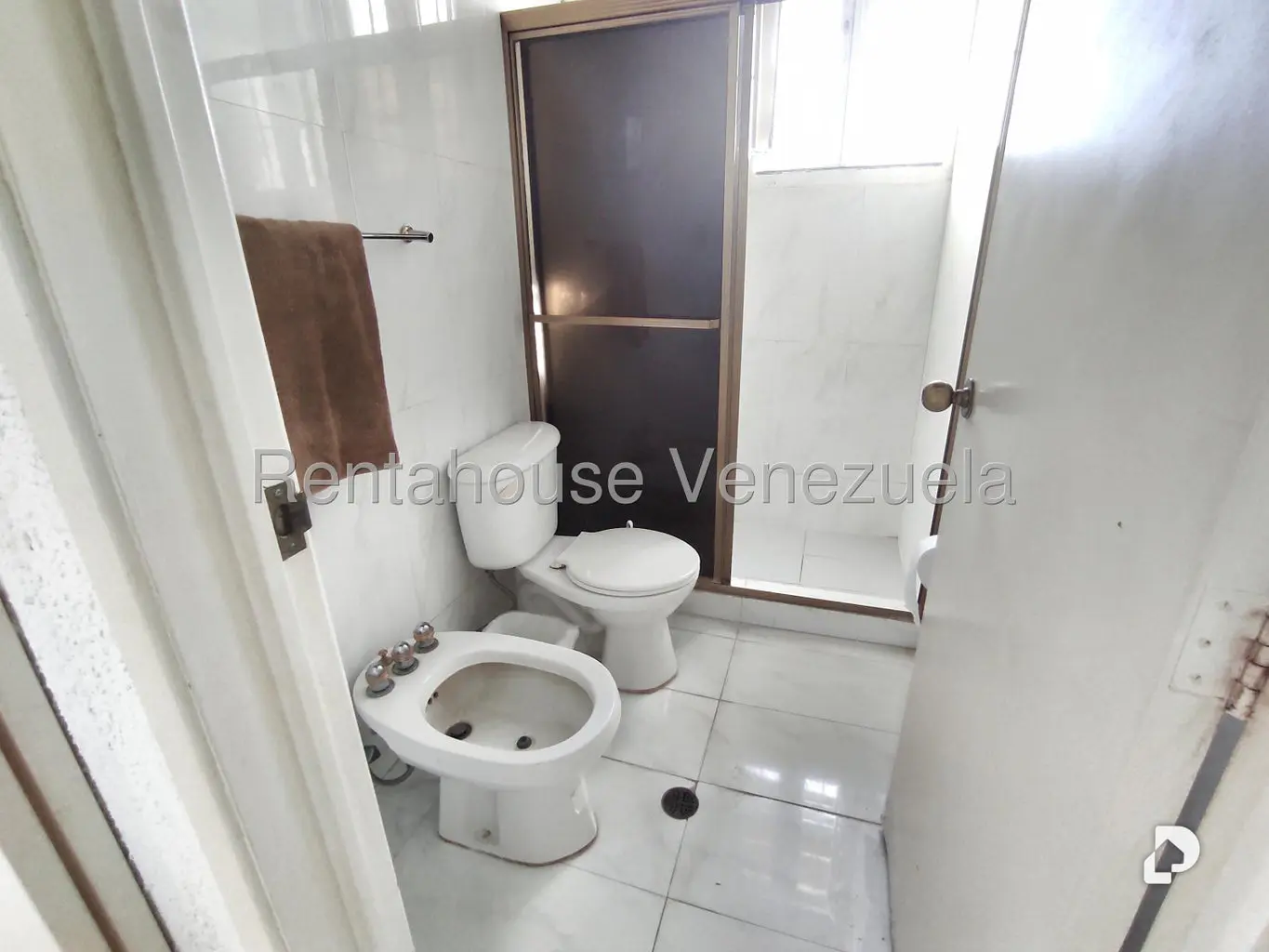 Casa en Santa Paula, Caracas – 24
