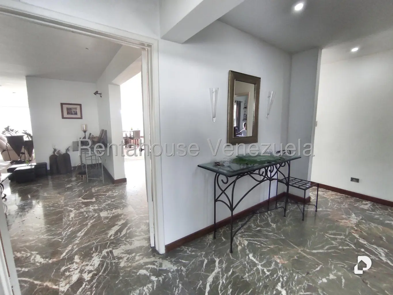 Casa en Santa Paula, Caracas – 3