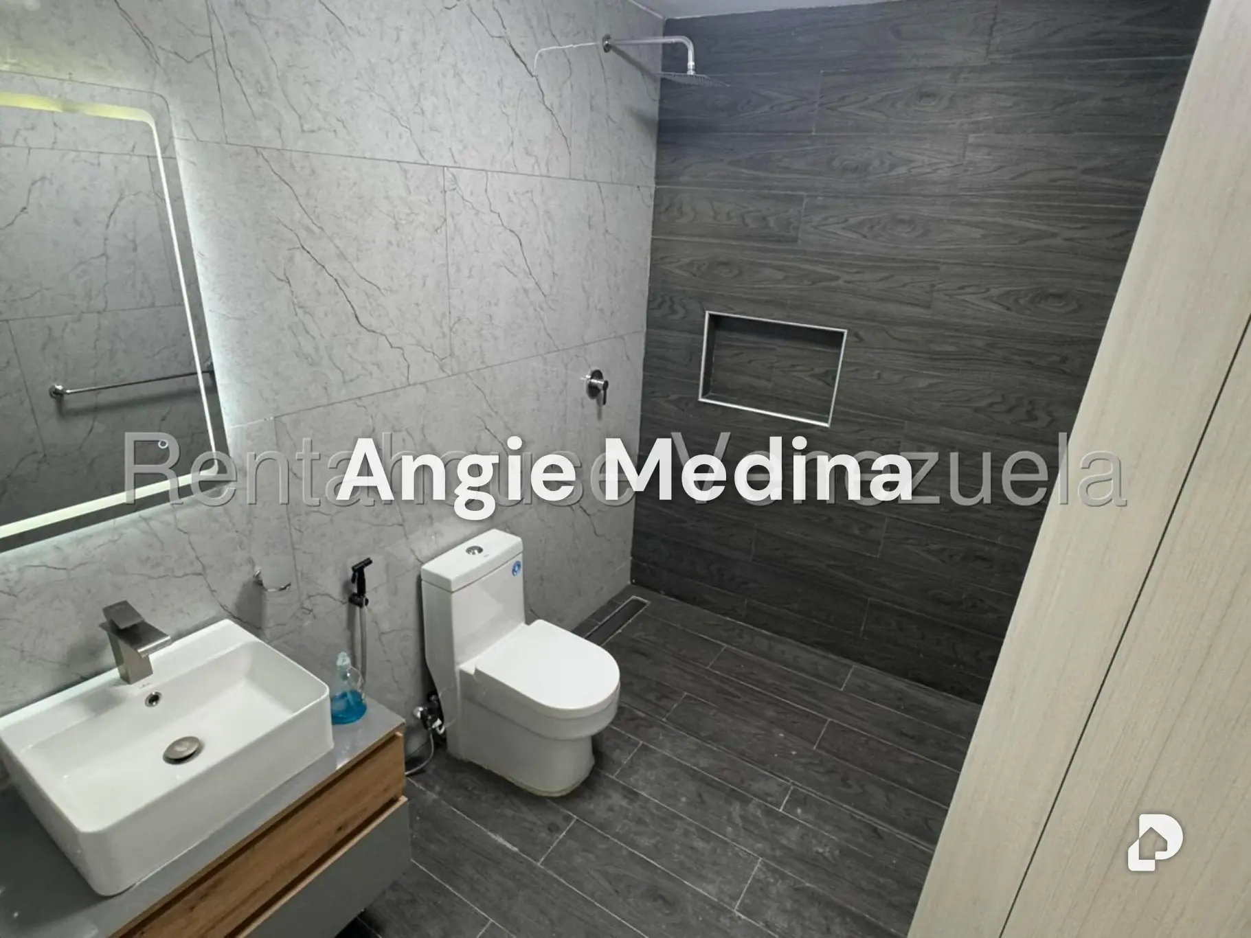 Apartamento en Los Palos Grandes, Caracas – 8