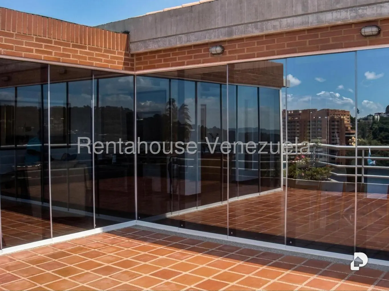 Penthouse en Oripoto, Caracas