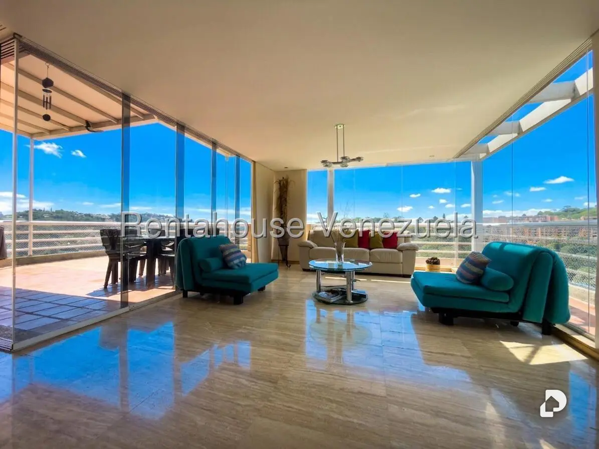 Penthouse en Oripoto, Caracas