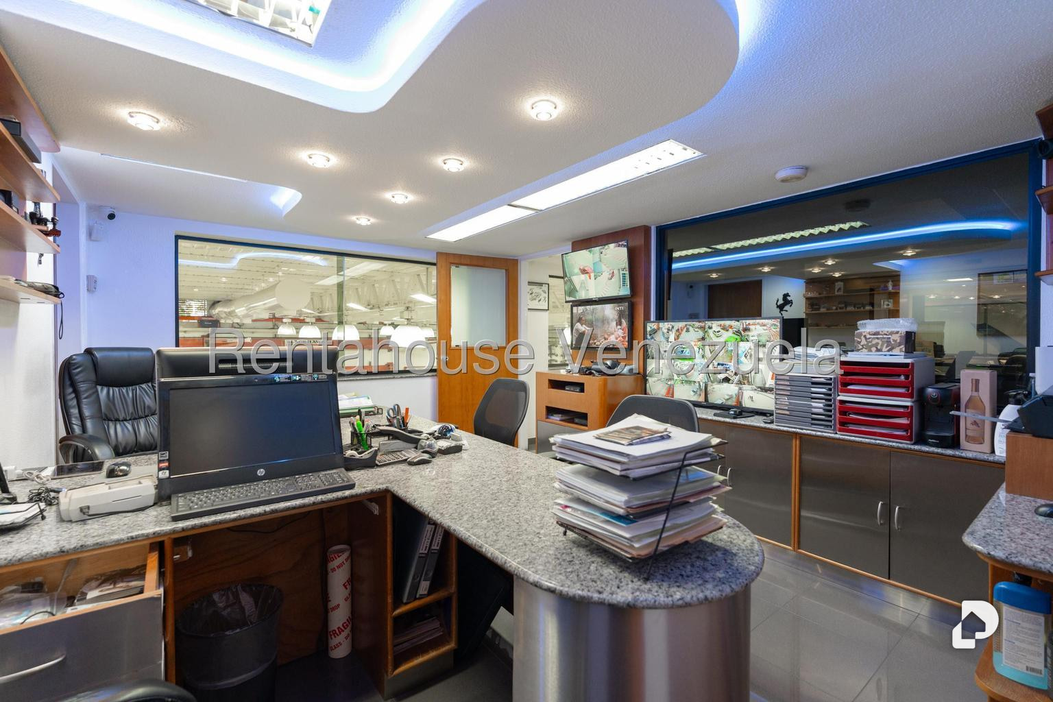 Commercial space in Los Chaguaramos, Caracas – 11