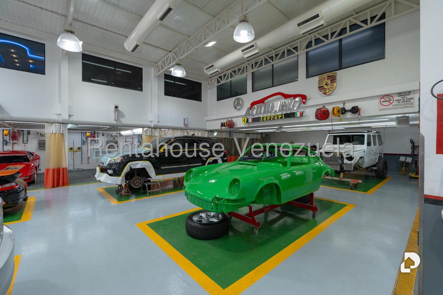 Commercial space in Los Chaguaramos, Caracas – 18