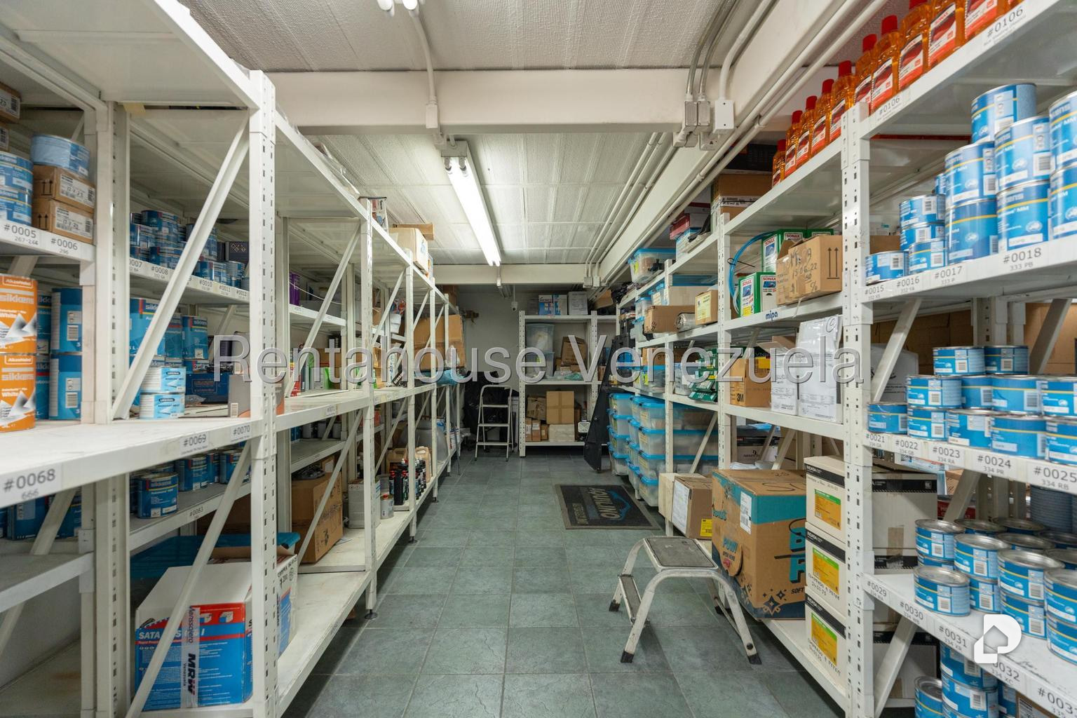 Commercial space in Los Chaguaramos, Caracas – 30