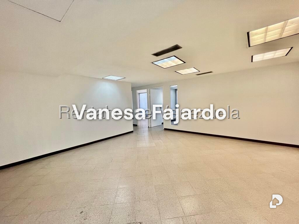 Oficina en Chacao, Caracas – 8