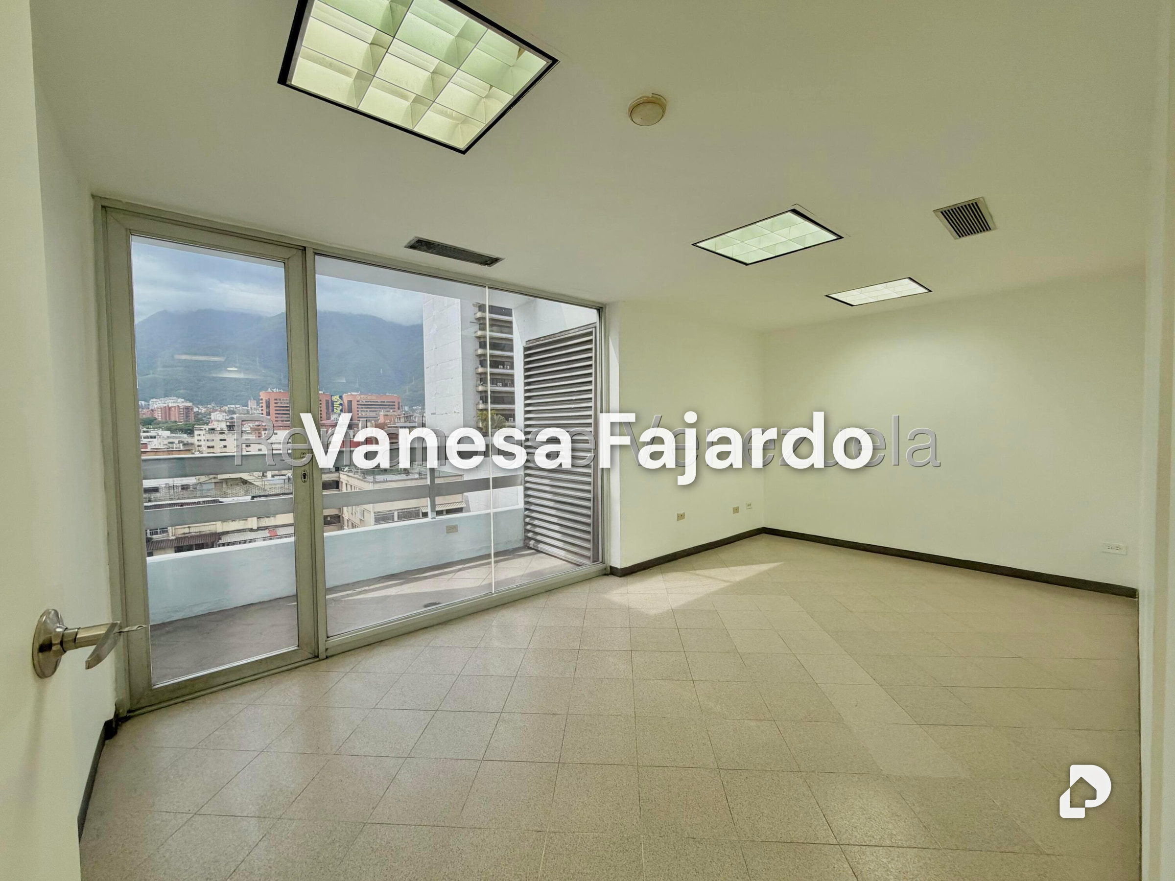 Oficina en Chacao, Caracas – 6
