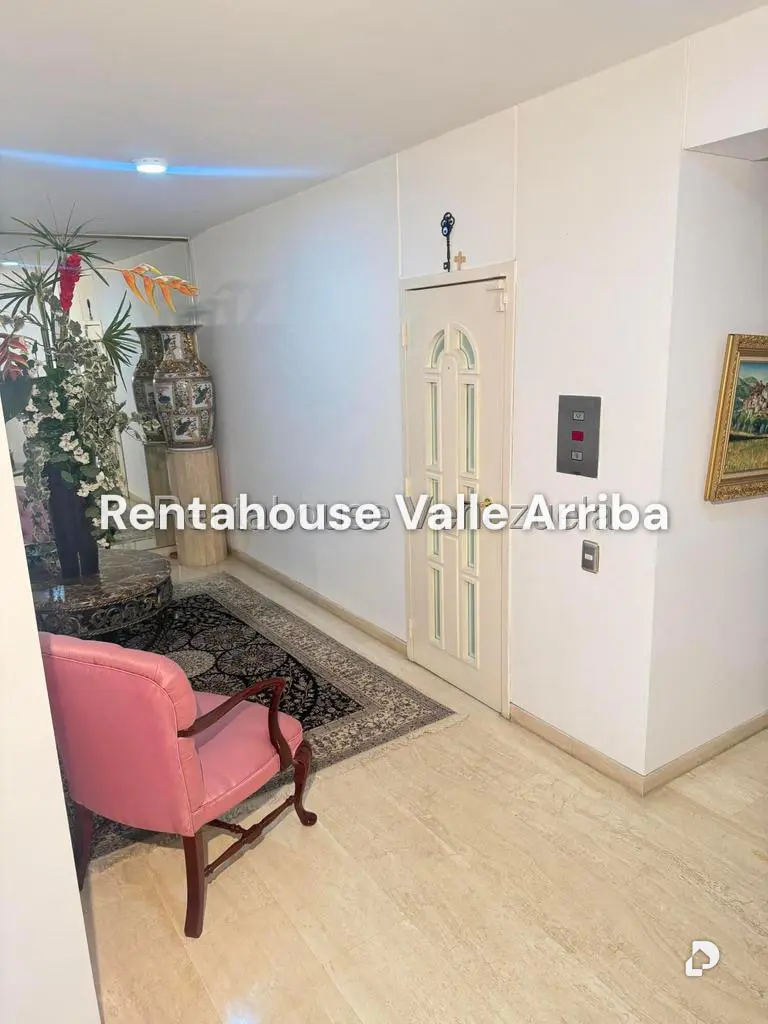 Apartamento en Colinas de Valle Arriba, Caracas – 2