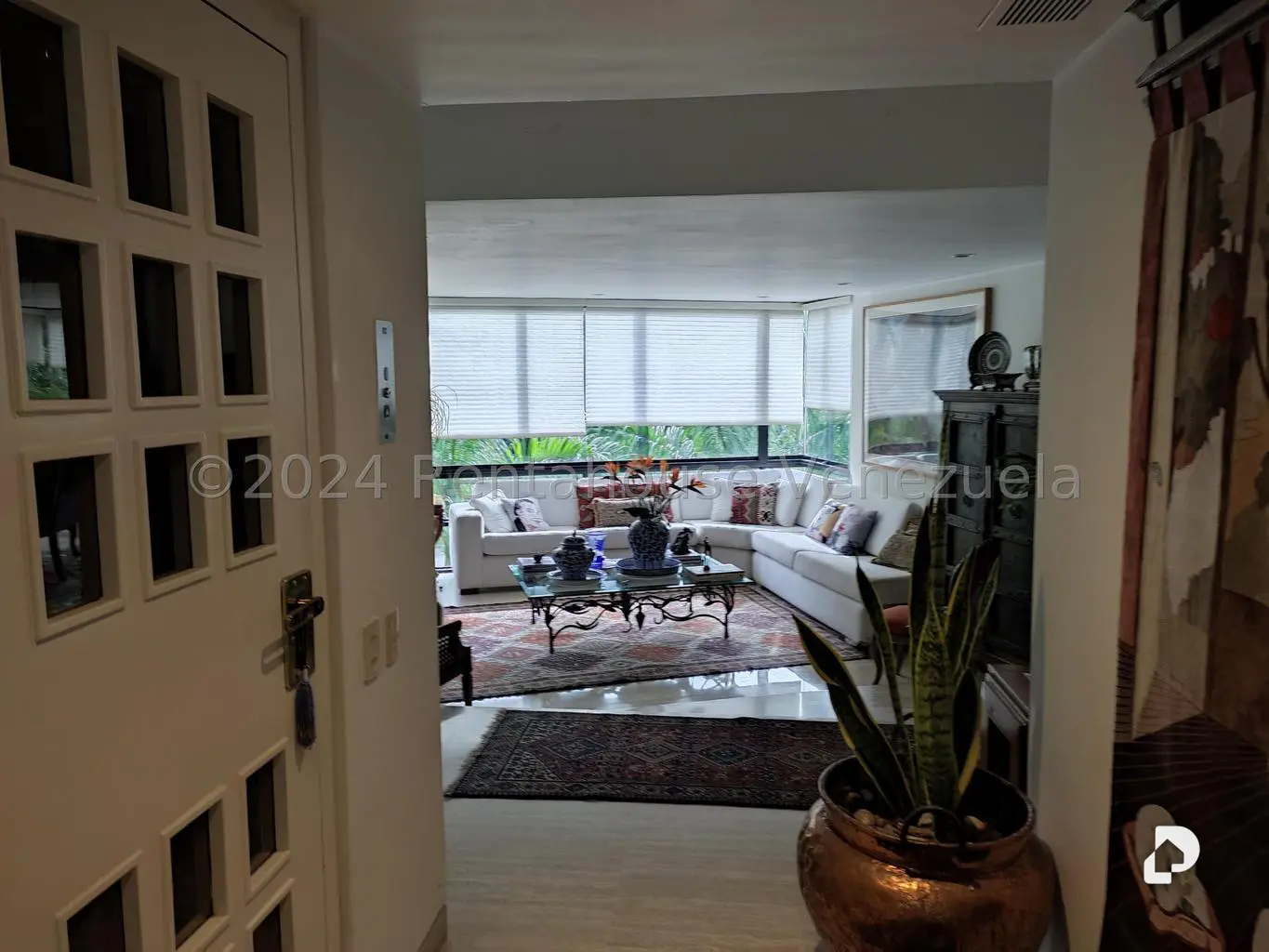 Apartamento en Lomas de La Lagunita, Caracas – 2