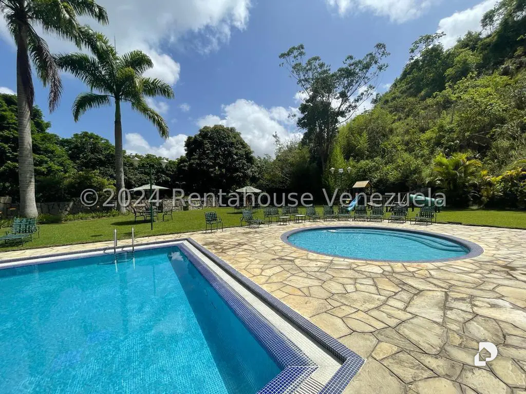 Apartamento en Lomas de La Lagunita, Caracas – 18