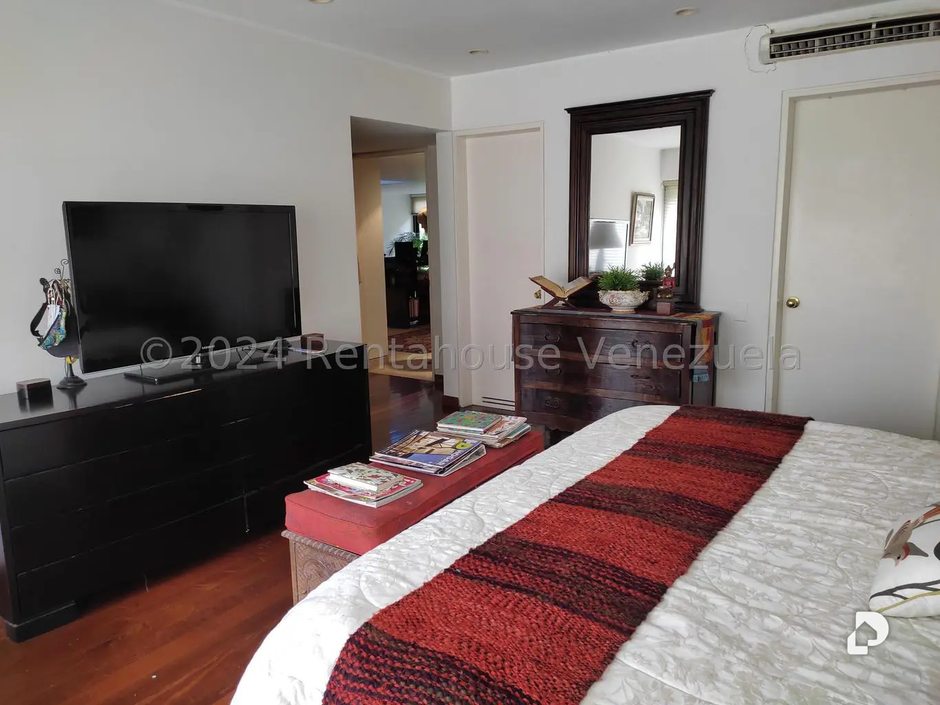 Apartamento en Lomas de La Lagunita, Caracas – 10